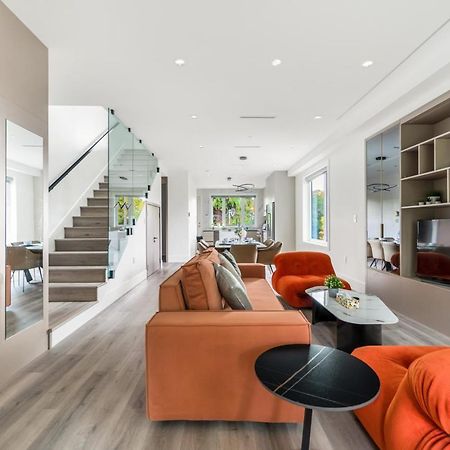 הוילה Charming And Modern Retreat In Vancouver Trendy 42Nd Avenue Neighbourhood מראה חיצוני תמונה