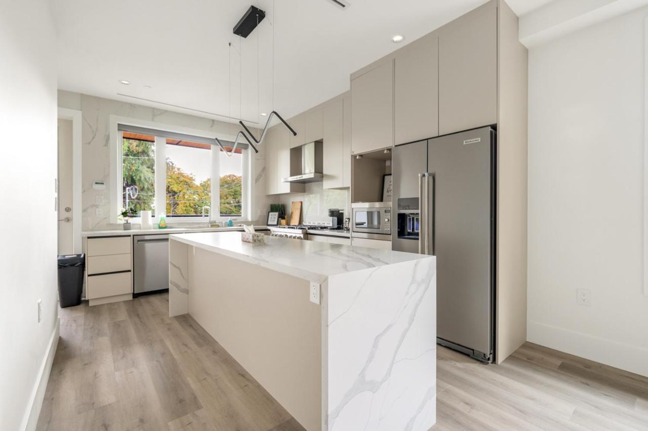 הוילה Charming And Modern Retreat In Vancouver Trendy 42Nd Avenue Neighbourhood מראה חיצוני תמונה